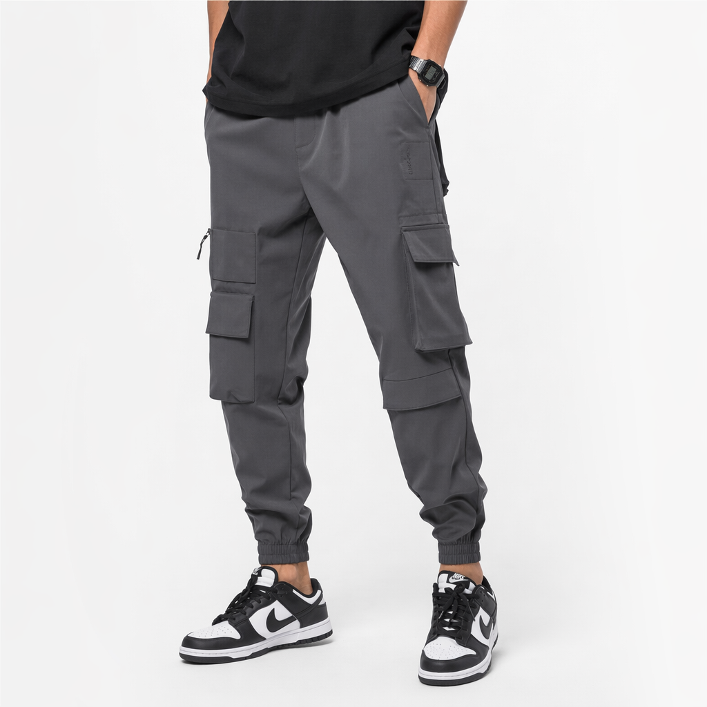 AI-genererad: Tekniska cargo pants